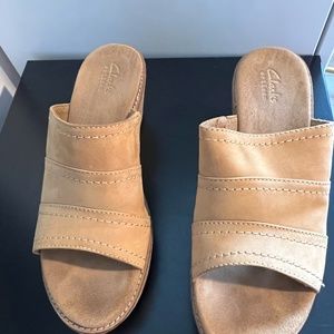 Comfy Clarks Wedge, only worn twice